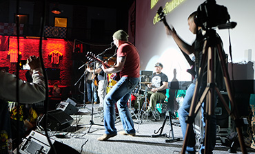 Частное мероприятие, аренда звука и бэклайна для живого выступление рок-группы. Фото 10   - в портфолио Renta Pro (Рента Про)