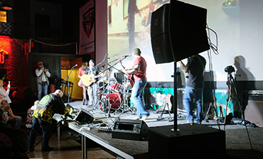 Частное мероприятие, аренда звука и бэклайна для живого выступление рок-группы. Фото 13   - в портфолио Renta Pro (Рента Про)