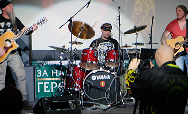 Частное мероприятие, аренда звука и бэклайна для живого выступление рок-группы. Фото 8   - в портфолио Renta Pro (Рента Про)